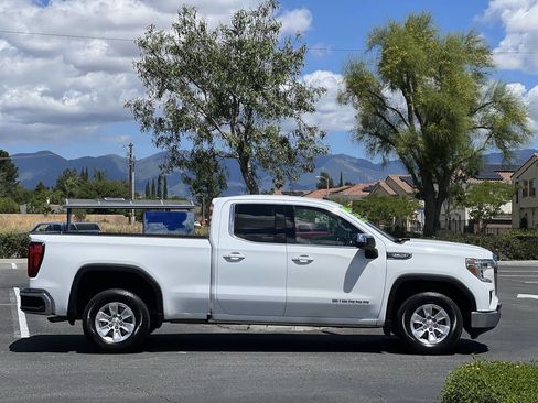 Used 2021 GMC Sierra 1500 SLE image 5