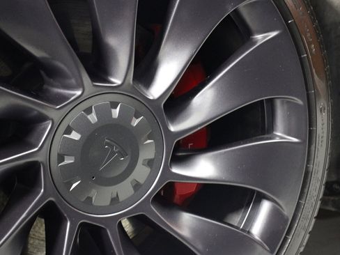 Used 2022 Tesla Model Y Performance AWD/4WD image 5