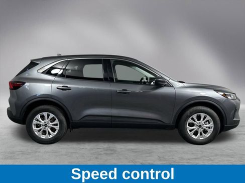 Used 2023 Ford Escape Active image 11