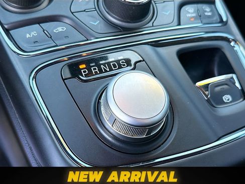 Used 2015 Chrysler 200 S w/ Comfort Group image 16