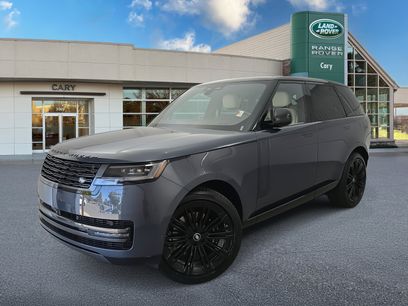 New 2025 Land Rover Range Rover SE