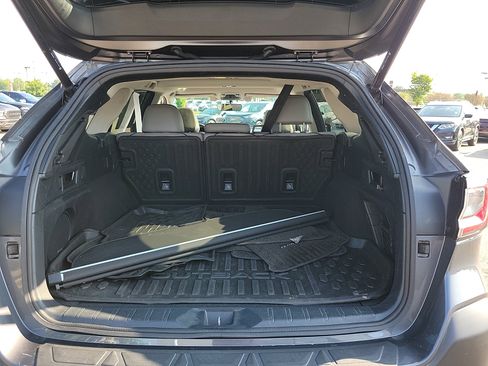 Used 2020 Subaru Outback Limited image 7