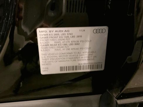 Used 2025 Audi SQ5 Premium Plus AWD/4WD image 37