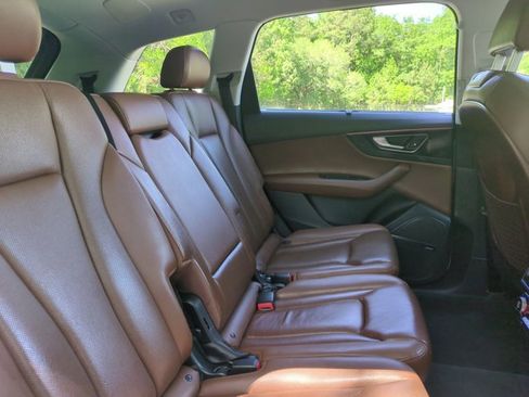 Used 2017 Audi Q7 3.0T Prestige AWD/4WD image 23