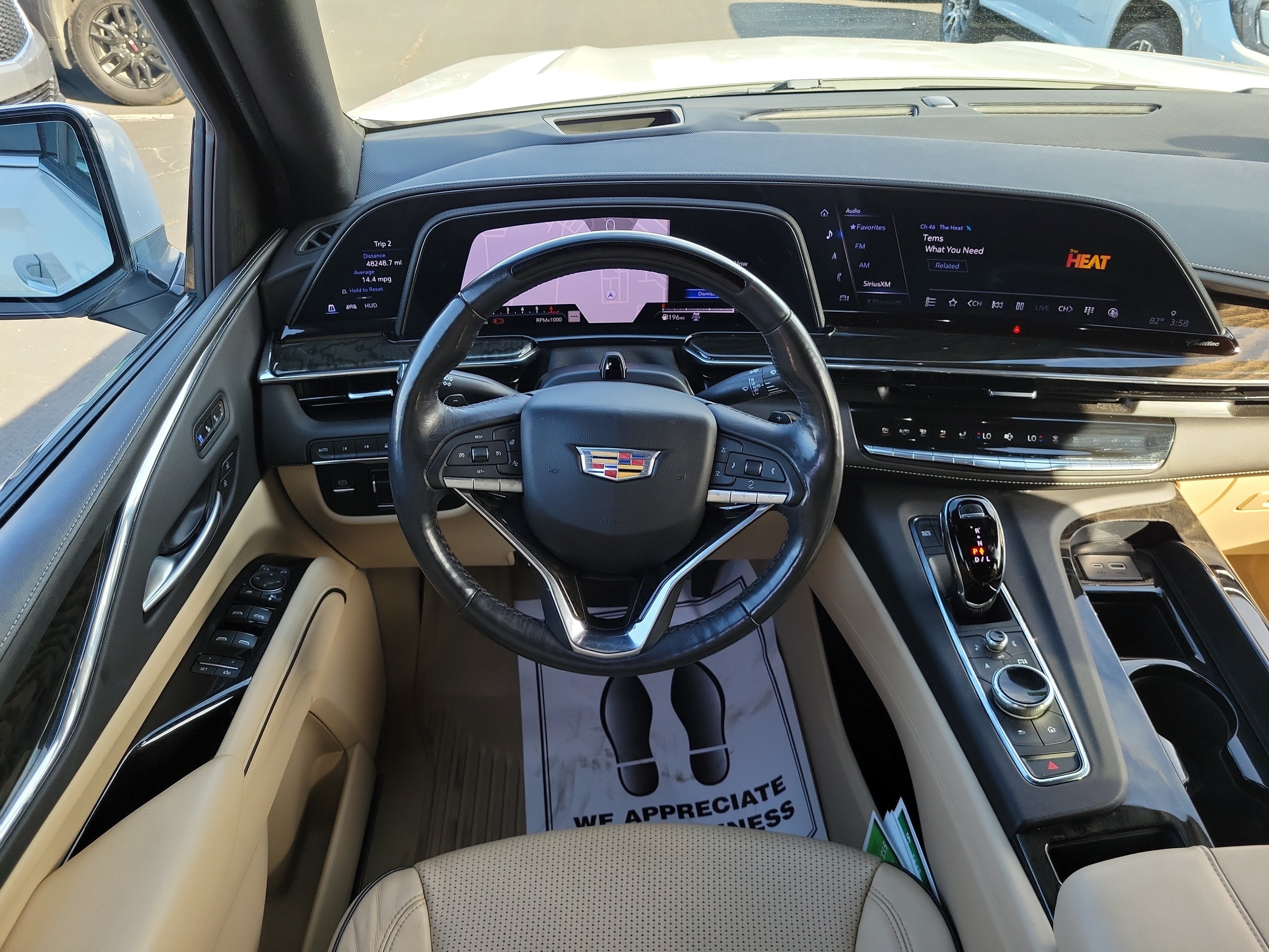 Used 2023 Cadillac Escalade Premium Luxury w/ Performance Package AWD/4WD image 11