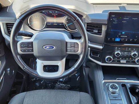 Used 2024 Ford Expedition Max XLT AWD/4WD image 3