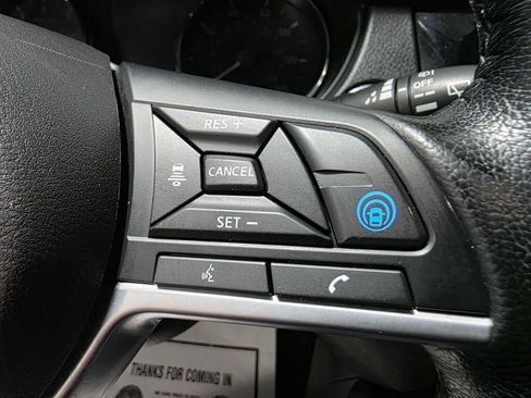 Used 2021 Nissan Rogue Sport SV w/ Technology Package AWD/4WD image 14