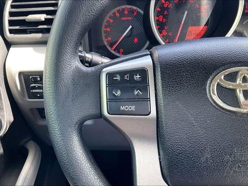 Used 2011 Toyota 4Runner SR5 w/ Convenience Pkg RWD image 18
