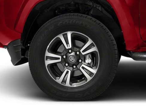 Used 2016 Toyota Tacoma TRD Sport w/ Towing Package AWD/4WD image 11
