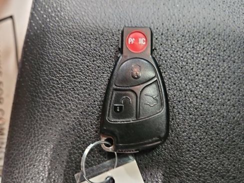 Used 2005 Mercedes-Benz E 500 Sedan image 28