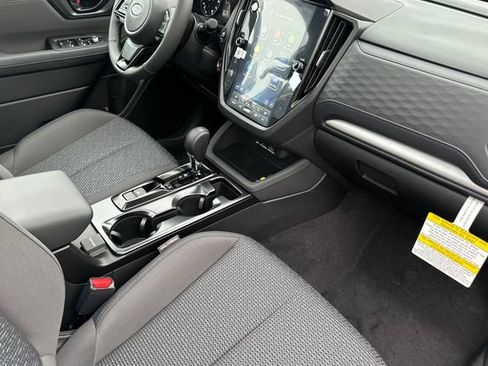 Used 2026 Subaru Forester Premium AWD/4WD image 13