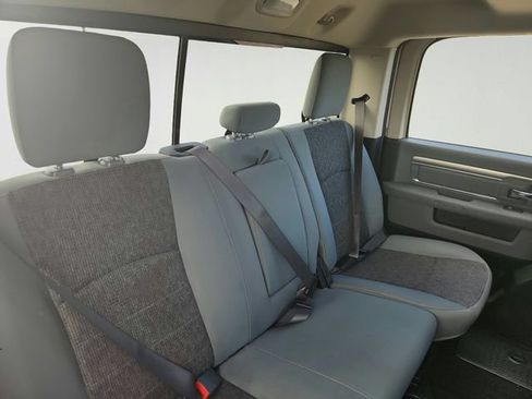 Used 2019 RAM 1500 Classic SLT AWD/4WD image 22