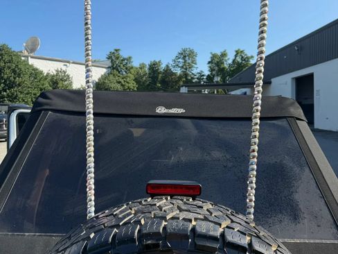 Used 2023 Jeep Wrangler Unlimited Sport AWD/4WD image 19