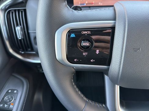 New 2026 Nissan Armada SL w/ Captain's Chari Seat Package RWD image 24