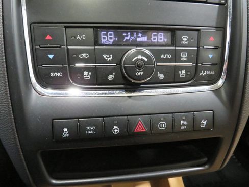 Used 2011 Dodge Durango Citadel w/ Trailer Tow Group IV image 21