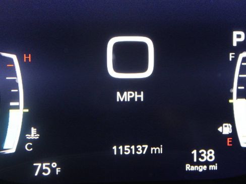 Used 2021 Chrysler Pacifica Touring-L FWD image 22