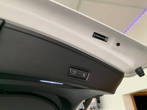 Used 2024 Maserati Grecale GT image 7