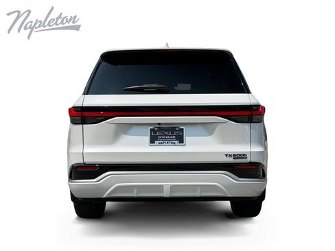 New 2026 Lexus TX 500h AWD image 4