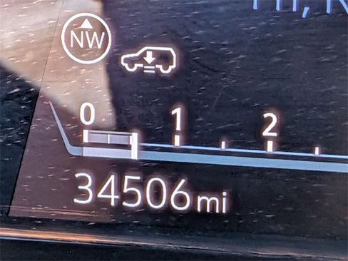 Used 2023 Cadillac Escalade Premium Luxury Platinum w/ Heavy-Duty Trailer Package image 18