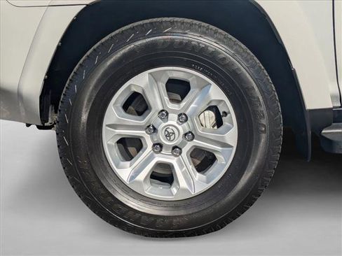 Used 2024 Toyota 4Runner SR5 image 22