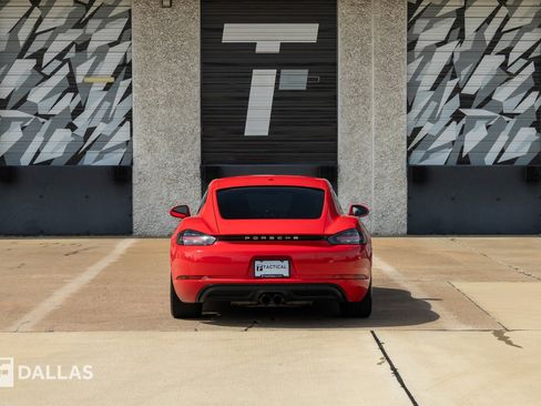 Used 2020 Porsche 718 Cayman S RWD image 13