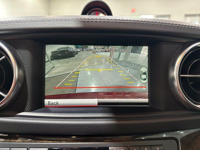 Used 2015 Mercedes-Benz SL 550 w/ Driver Assistance Package image 63