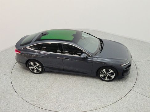 Used 2025 Audi A6 e-tron Premium Plus w/ Premium Plus RWD image 25