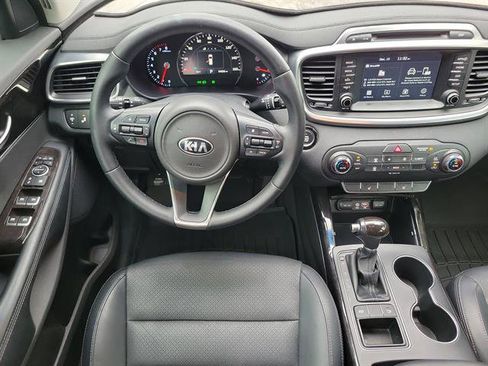 Used 2018 Kia Sorento EX image 39