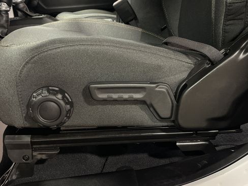 Used 2024 Jeep Wrangler Sport image 9