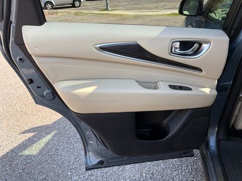 Used 2019 INFINITI QX60 Luxe w/ Essential Package AWD/4WD image 11