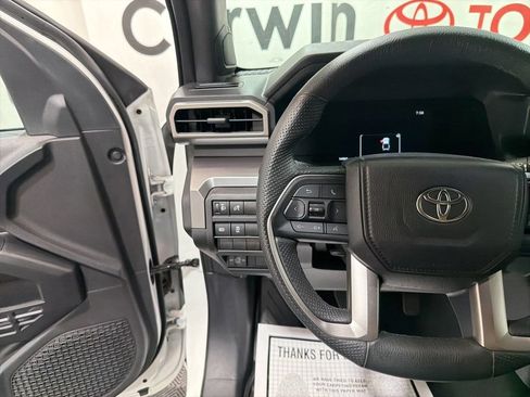 Used 2025 Toyota Tacoma SR5 AWD/4WD image 24