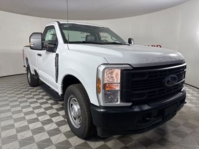 New 2025 Ford F350 XL w/ Camper Package