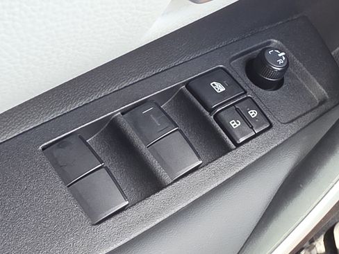 Certified 2025 Toyota Corolla SE FWD image 13