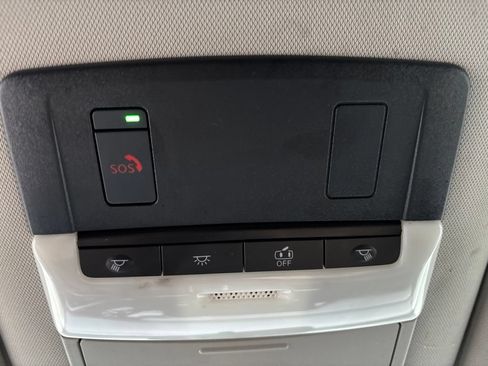 Used 2023 Nissan Pathfinder SV FWD image 19
