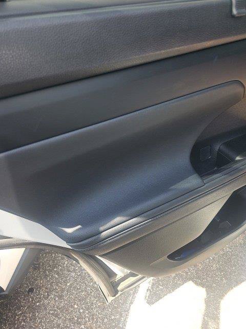 Used 2023 Toyota Highlander XLE FWD image 16