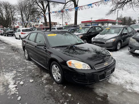 Used 2016 Chevrolet Impala LT image 2