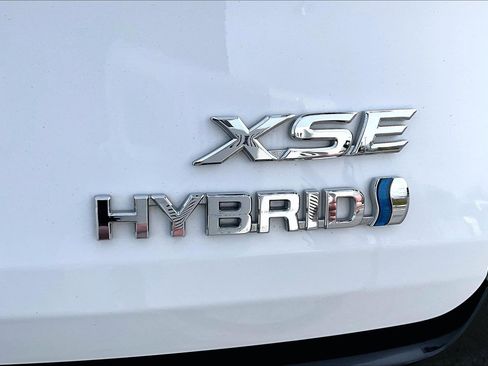 Used 2021 Toyota Sienna XSE w/ XSE Plus Package image 25