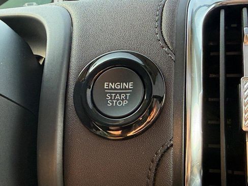 New 2026 Ford Expedition Platinum image 13