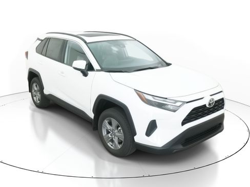 New 2025 Toyota RAV4 XLE image 5
