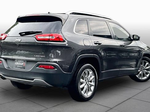 Used 2016 Jeep Cherokee Limited FWD image 13