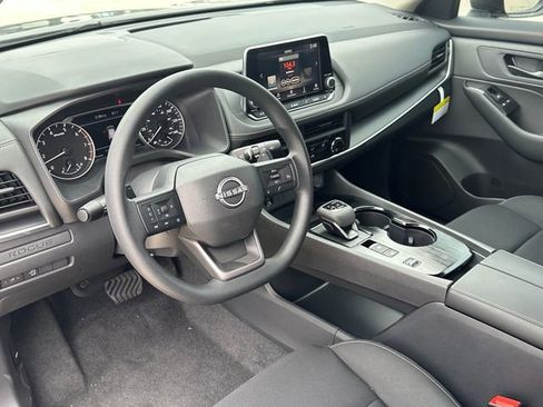 Used 2026 Nissan Rogue S image 9