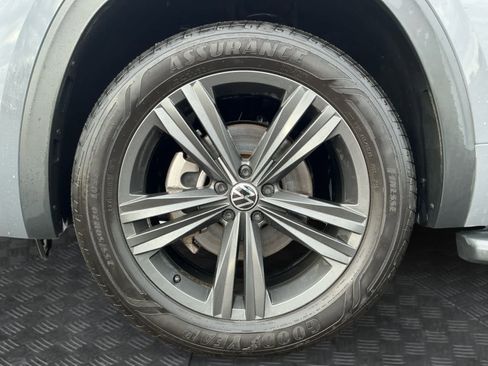 Used 2021 Volkswagen Atlas Cross Sport SE w/ Panoramic Sunroof Package image 10