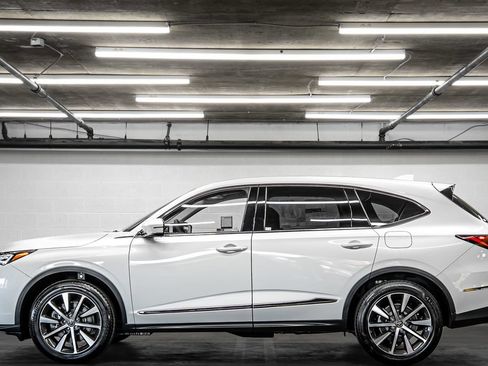 New 2026 Acura MDX SH-AWD w/ Technology Package image 2