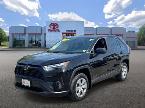 Certified 2023 Toyota RAV4 LE AWD/4WD image 1