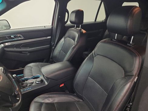 Used 2016 Ford Explorer Sport w/ Equipment Group 401A AWD/4WD image 17