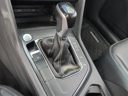 Certified 2023 Volkswagen Tiguan SE image 25