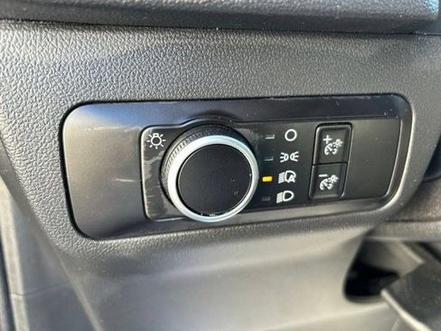 Used 2025 Ford Escape ST-Line AWD/4WD image 17