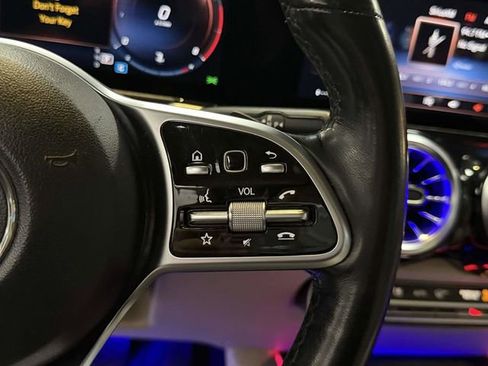 Certified 2023 Mercedes-Benz GLB 250 4MATIC image 22