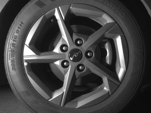 Used 2025 Kia K4 LXS image 13