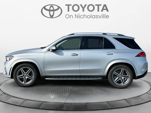 Used 2021 Mercedes-Benz GLE 450 4MATIC image 3